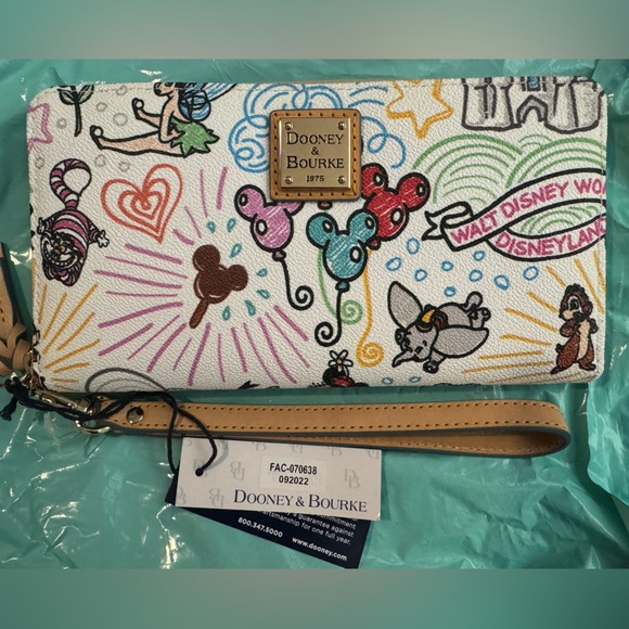 New Retired Dooney and Bourke Disney Sketch Wallet - Picture 2 of 4